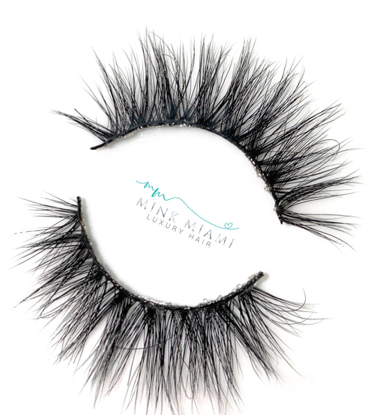 Claudia Mink Lash - 16mm
